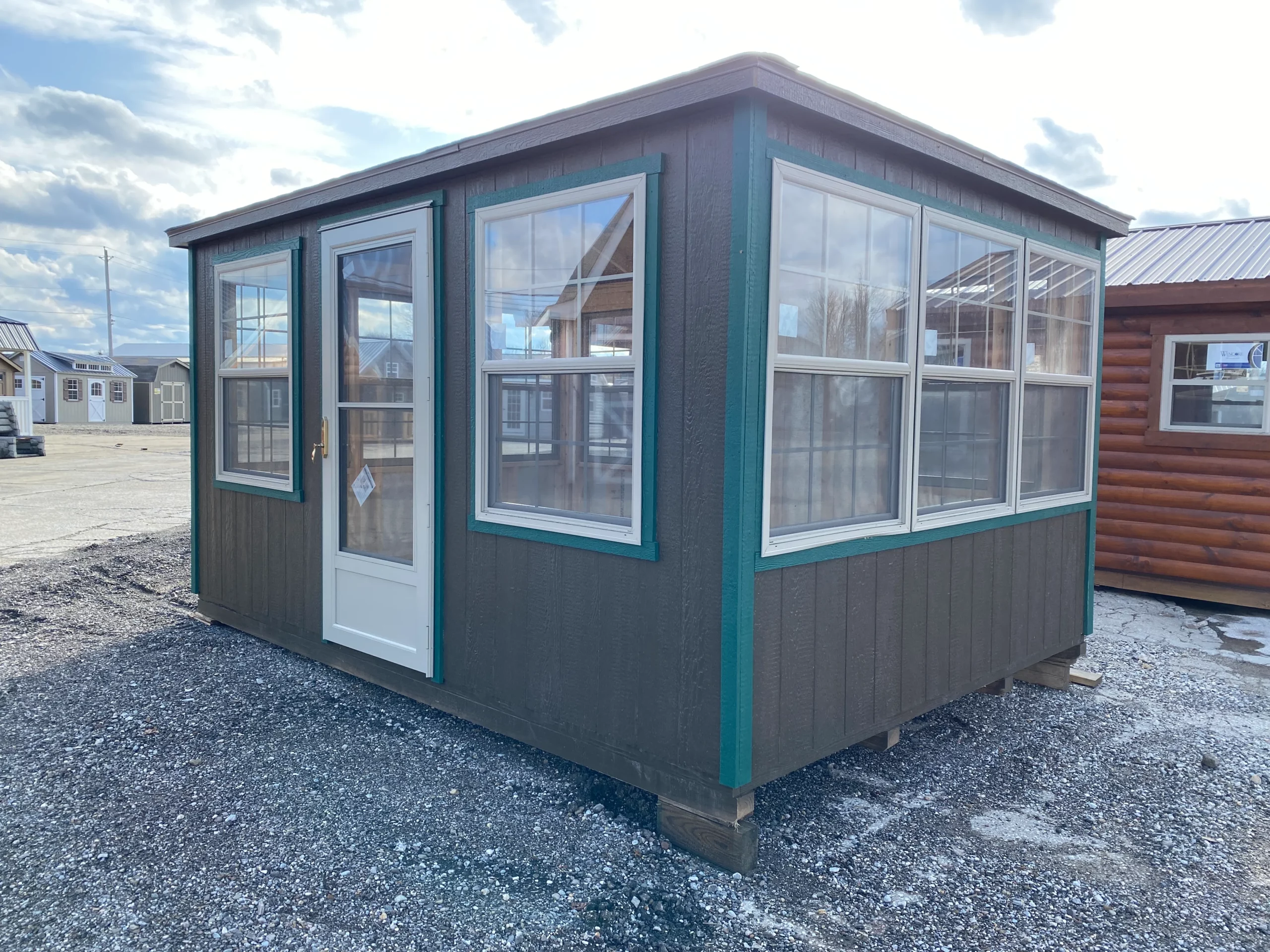 small prefab cabins